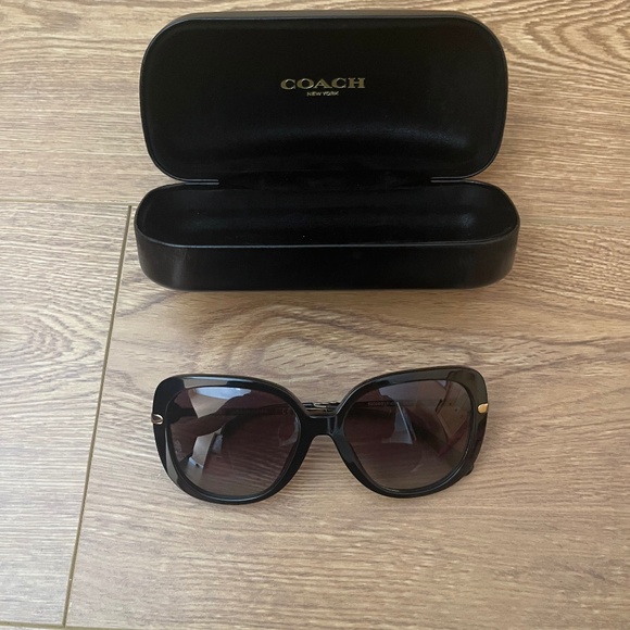 Coach Sunglasses - Picture 1 of 2